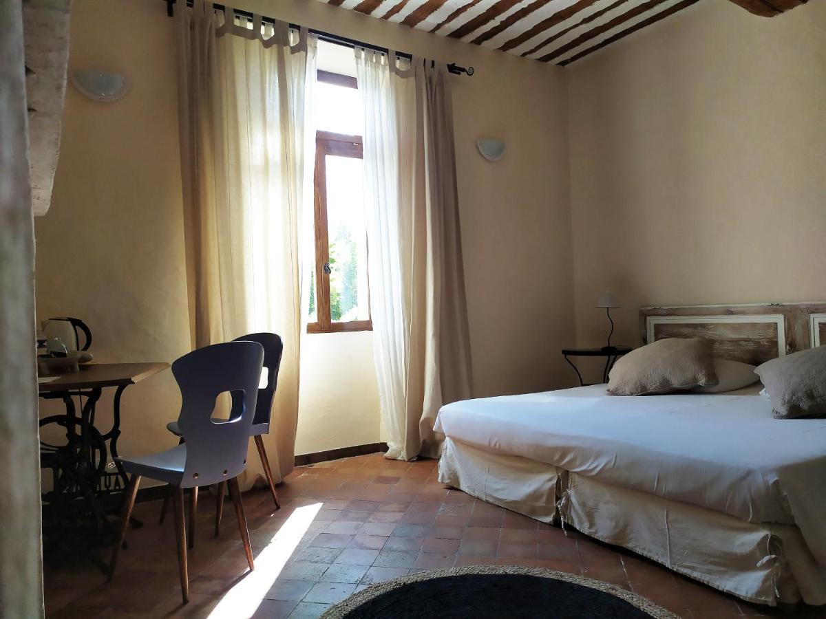Chambre D'Hotes Face Au Lavoir Méthamis Exteriör bild